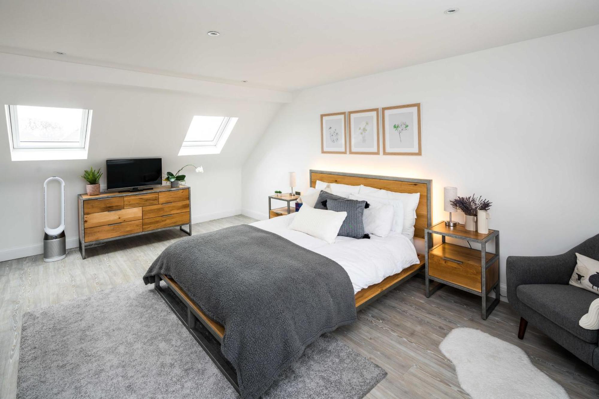 Contemporary 5 Bedroom With Garden North Finchley * London