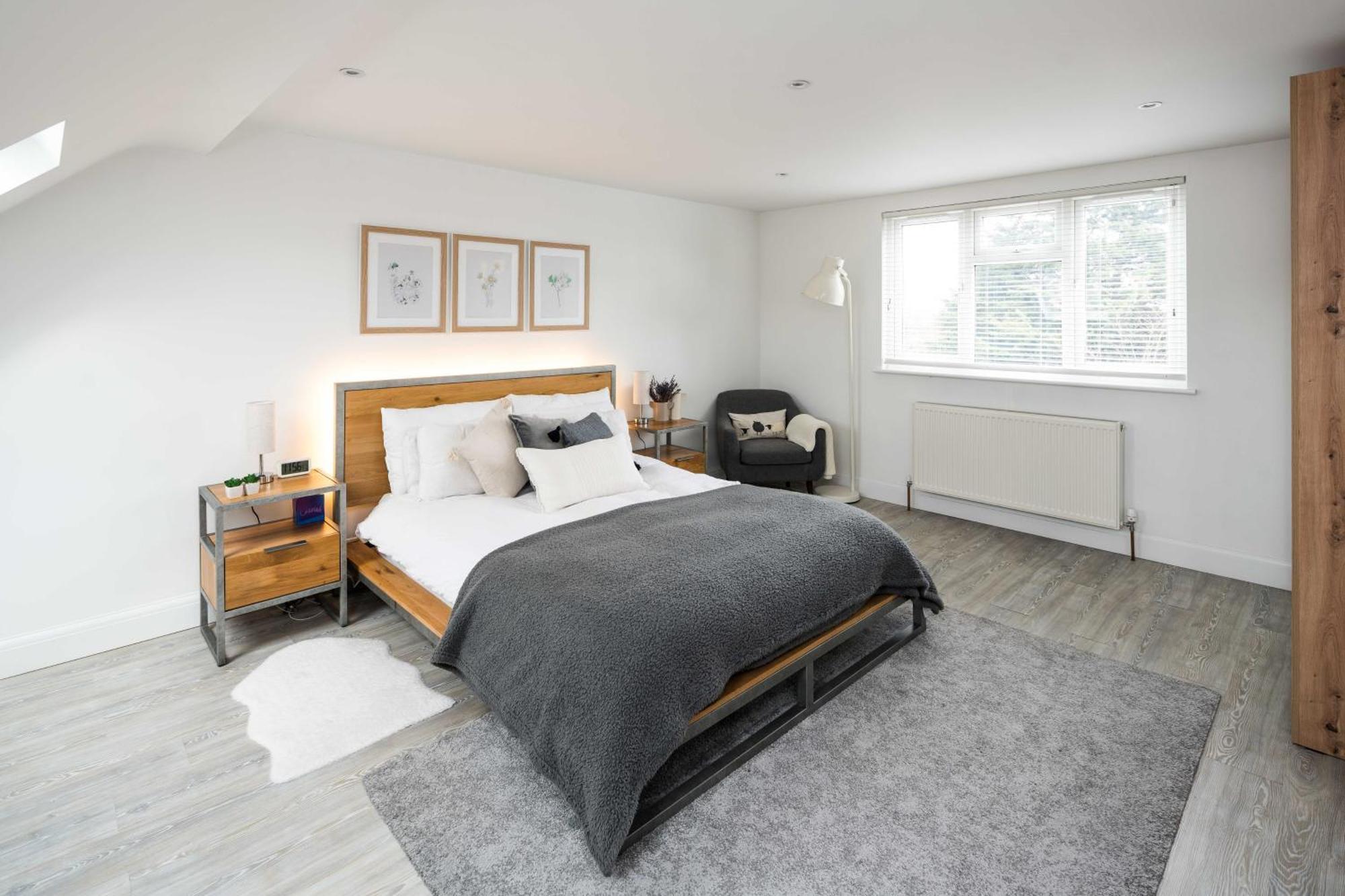 Contemporary 5 Bedroom With Garden North Finchley Holiday home London