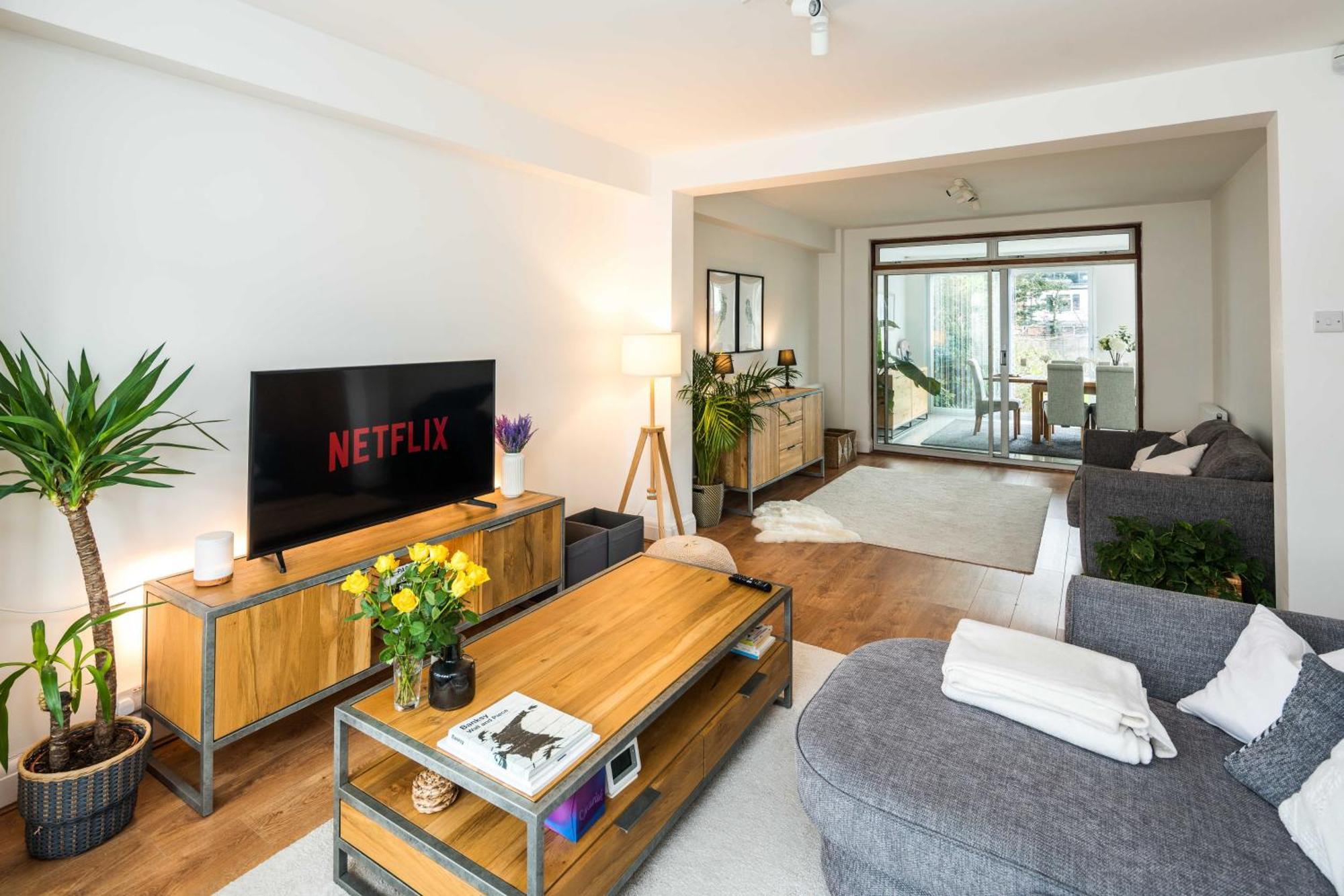 Holiday home Contemporary 5 Bedroom With Garden North Finchley London